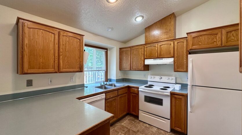 2935 SW Charity Ct. - Troutdale - Oregon - 2 bed, 2 bath rental property