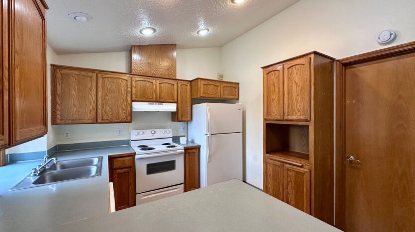 2935 SW Charity Ct. - Troutdale - Oregon - 2 bed, 2 bath rental property