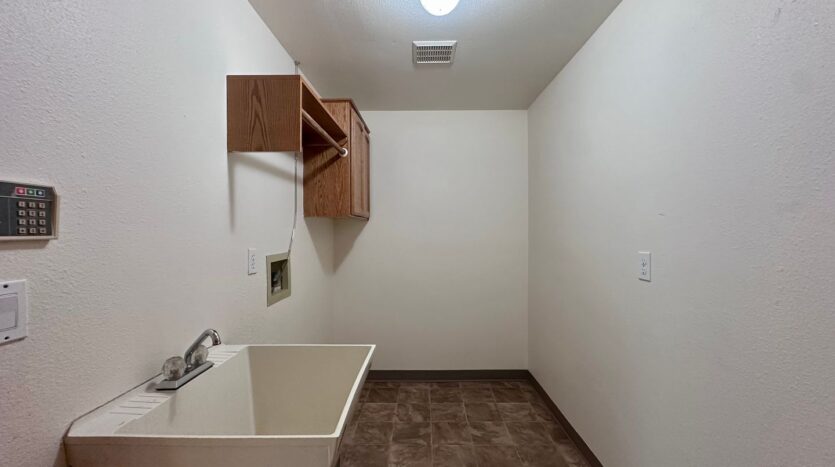 2935 SW Charity Ct. - Troutdale - Oregon - 2 bed, 2 bath rental property