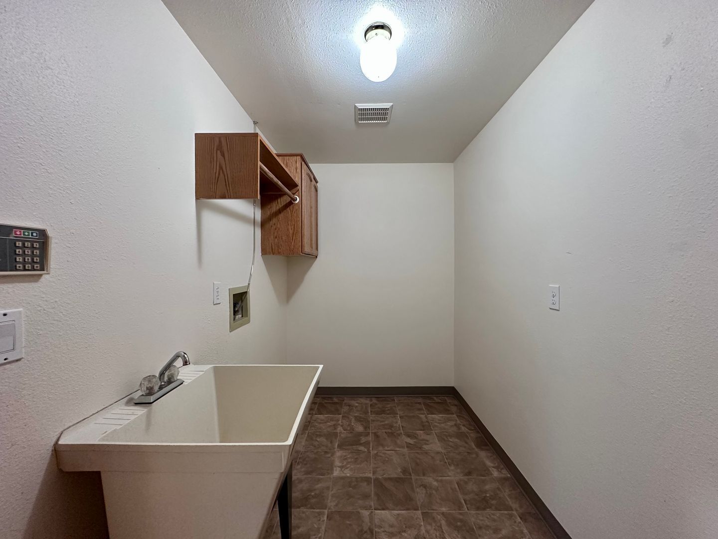 2935 SW Charity Ct. - Troutdale - Oregon - 2 bed, 2 bath rental property