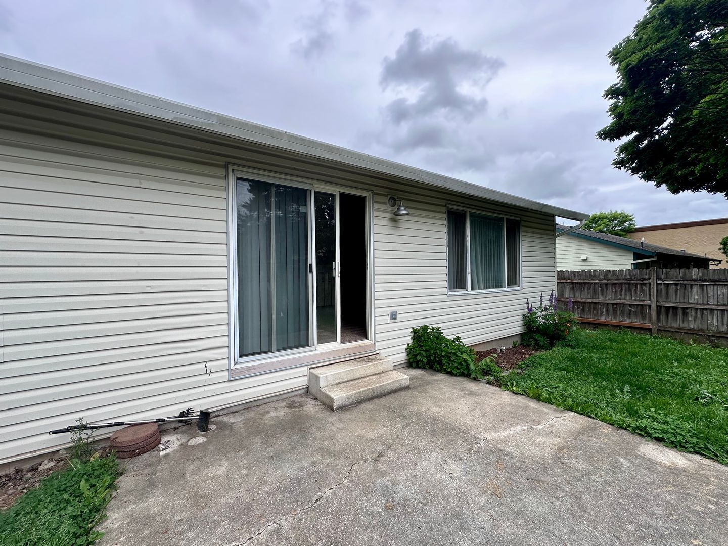 2935 SW Charity Ct. - Troutdale - Oregon - 2 bed, 2 bath rental property