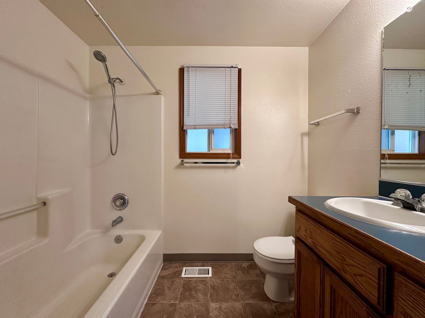 2935 SW Charity Ct. - Troutdale - Oregon - 2 bed, 2 bath rental property