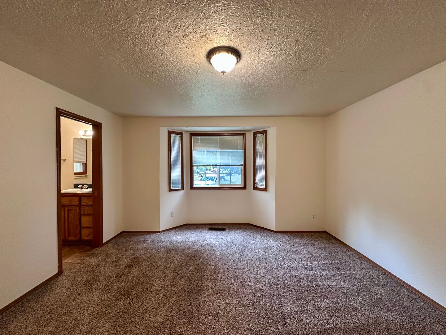 2935 SW Charity Ct. - Troutdale - Oregon - 2 bed, 2 bath rental property