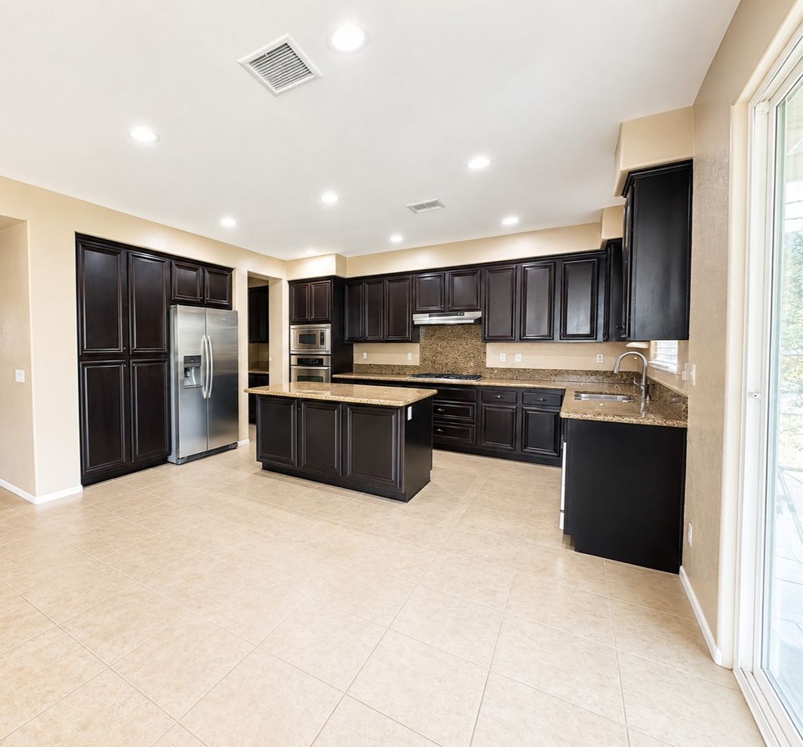 29522 Greenbelt Cir - Menifee - California - 3 bed, 2.5 bath rental property