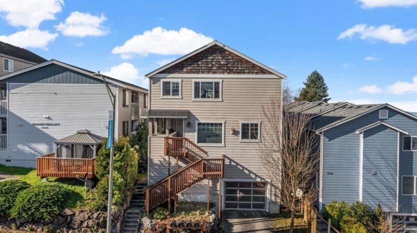 3010 Norton Ave - Everett - Washington - 4 bed, 2 bath rental property