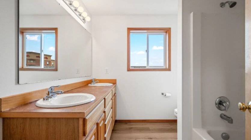 3010 Norton Ave - Everett - Washington - 4 bed, 2 bath rental property