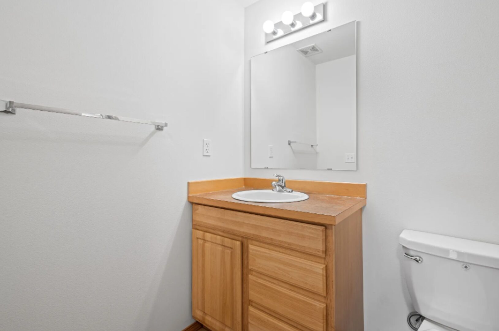 3010 Norton Ave - Everett - Washington - 4 bed, 2 bath rental property