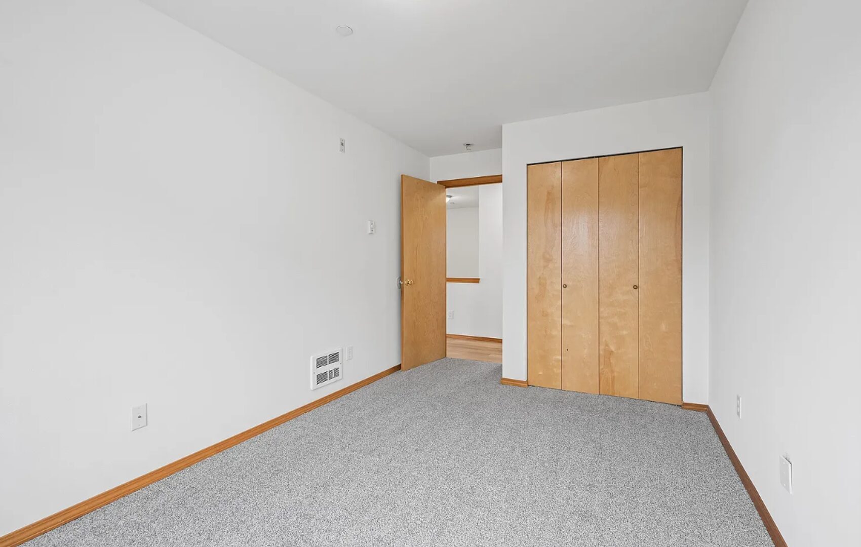 3010 Norton Ave - Everett - Washington - 4 bed, 2 bath rental property