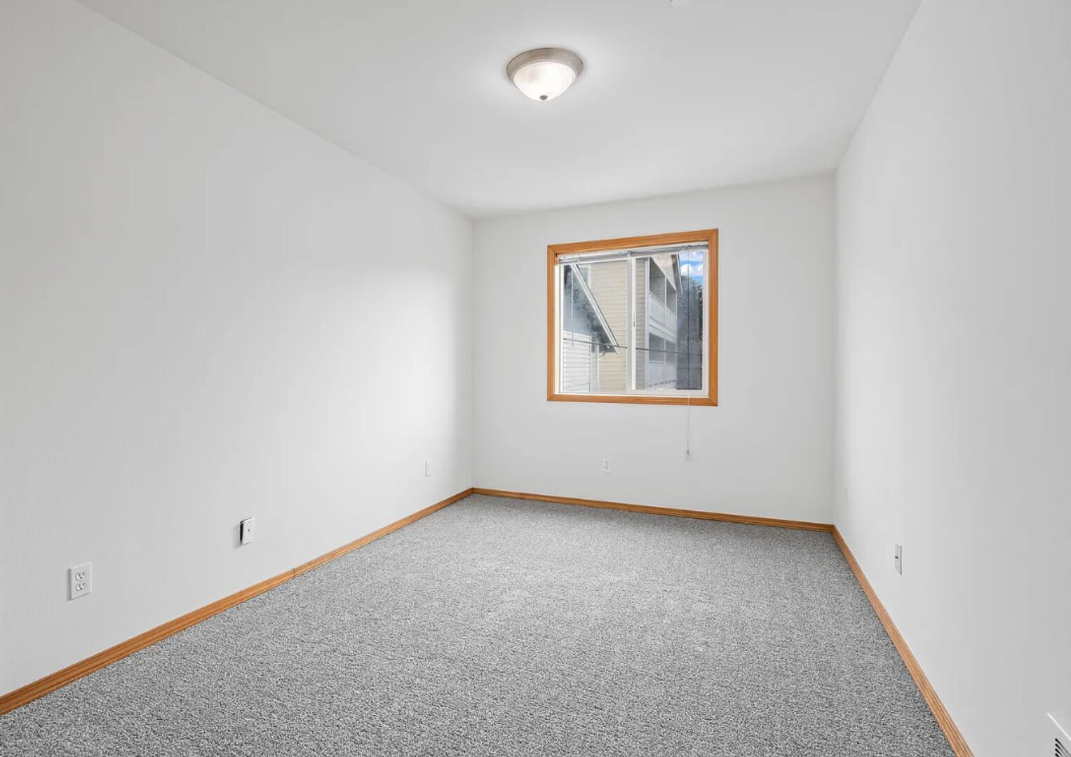 3010 Norton Ave - Everett - Washington - 4 bed, 2 bath rental property