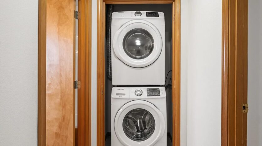 3010 Norton Ave - Everett - Washington - 4 bed, 2 bath rental property