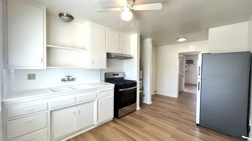 307-319 E 6th St - Azusa - California - 1 bed, 1 bath rental property