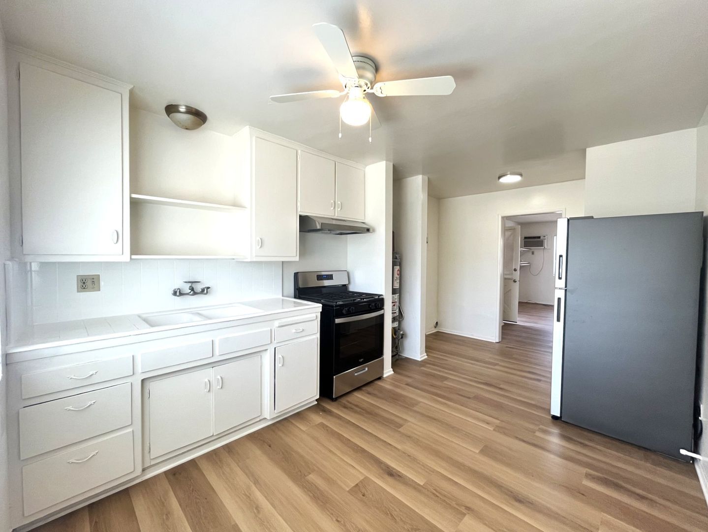 307-319 E 6th St - Azusa - California - 1 bed, 1 bath rental property