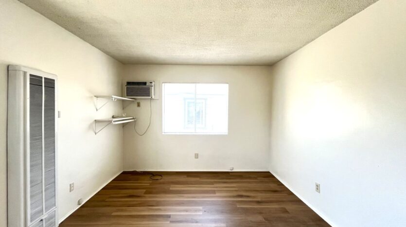 307-319 E 6th St - Azusa - California - 1 bed, 1 bath rental property