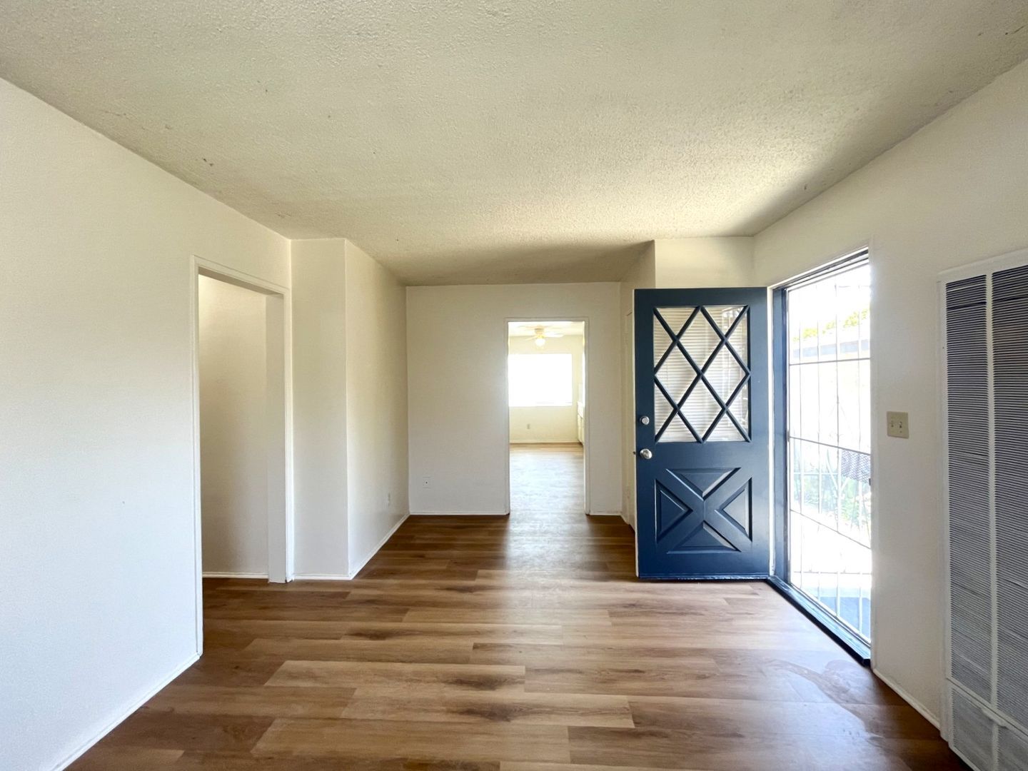 307-319 E 6th St - Azusa - California - 1 bed, 1 bath rental property