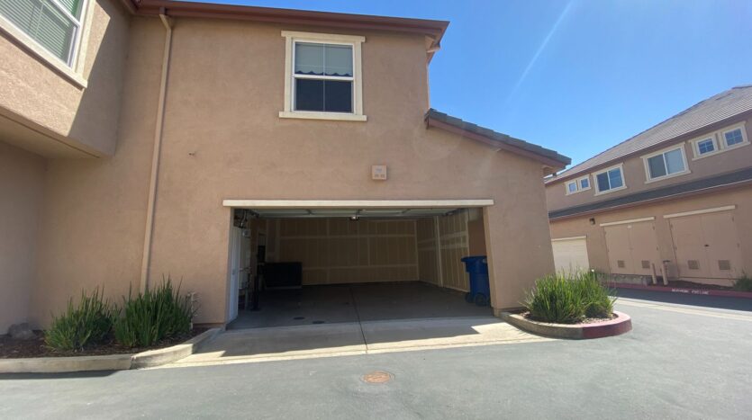 313 Blossom Rock Ln #65 - Folsom - California - 2 bed, 2.5 bath rental property