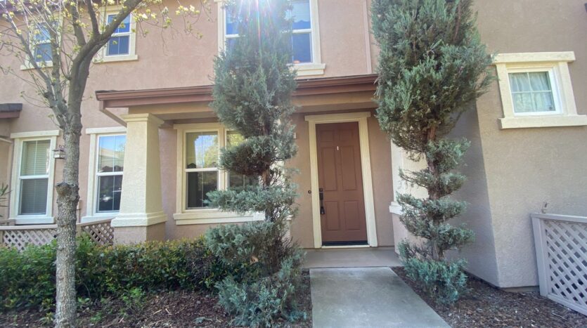 313 Blossom Rock Ln #65 - Folsom - California - 2 bed, 2.5 bath rental property