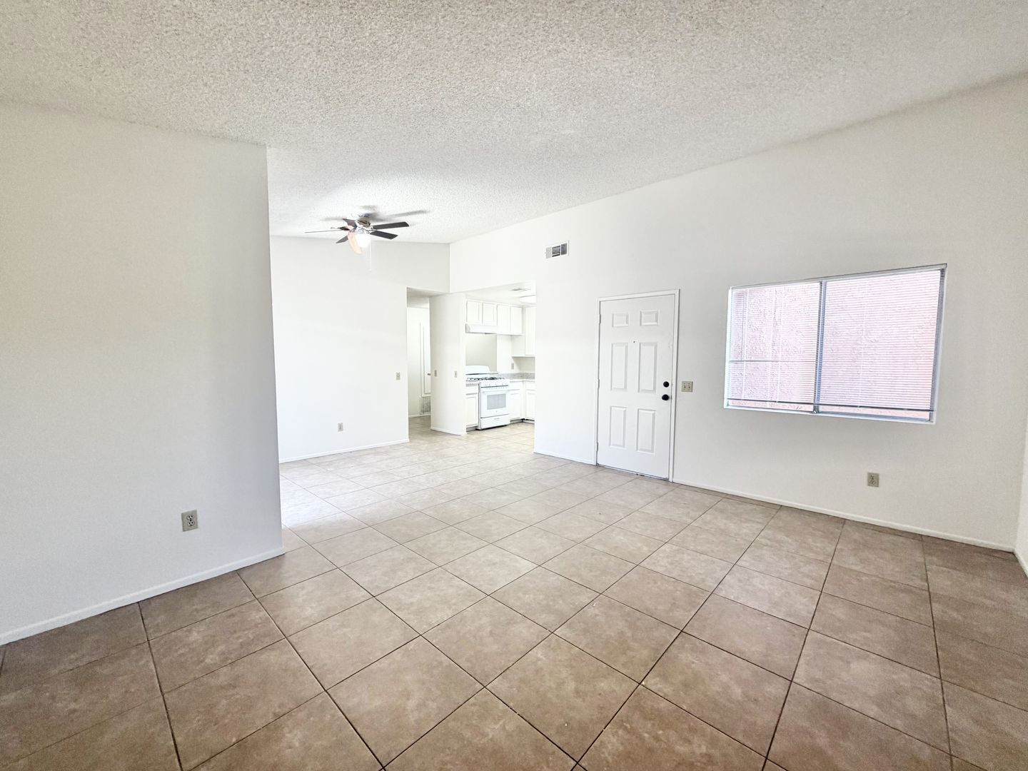 31675 Avenida Valdez - B - Cathedral City - California - 3 bed, 2 bath rental property