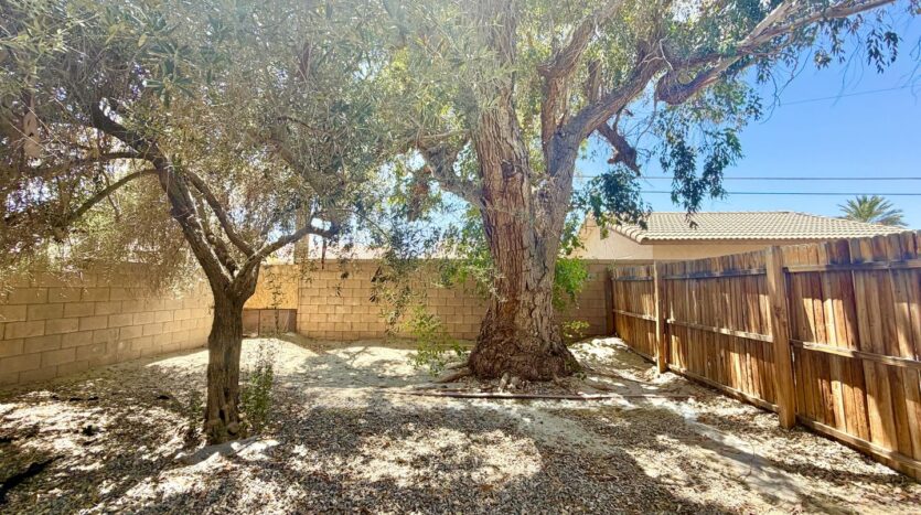 31675 Avenida Valdez - B - Cathedral City - California - 3 bed, 2 bath rental property