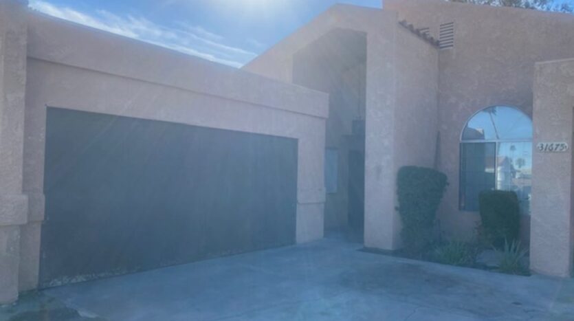 31675 Avenida Valdez - B - Cathedral City - California - 3 bed, 2 bath rental property