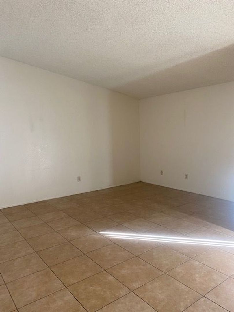 31675 Avenida Valdez - B - Cathedral City - California - 3 bed, 2 bath rental property