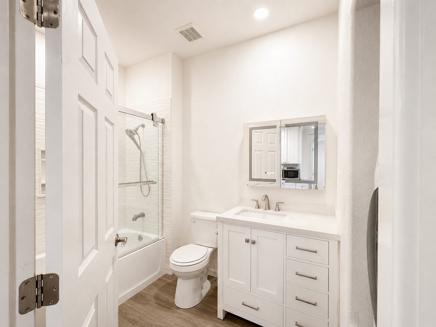 31880 Corte San Pablo - Winchester - California - 5 bed, 3.5 bath rental property