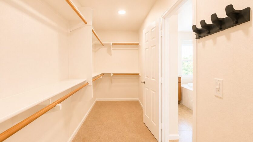 31880 Corte San Pablo - Winchester - California - 5 bed, 3.5 bath rental property