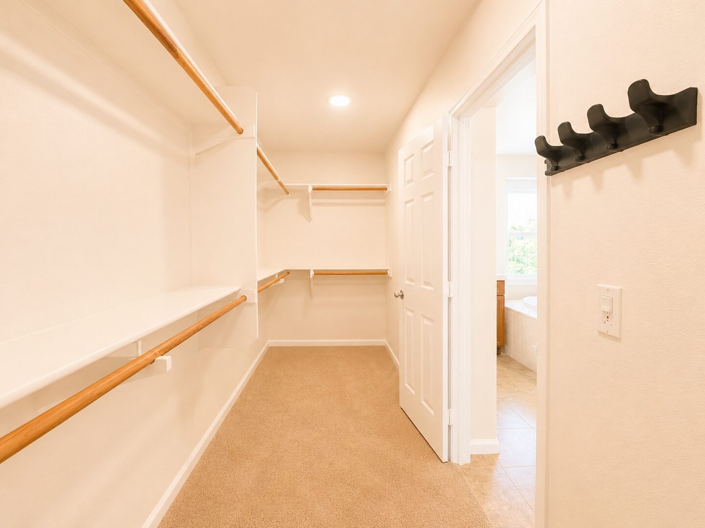31880 Corte San Pablo - Winchester - California - 5 bed, 3.5 bath rental property