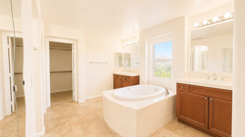31880 Corte San Pablo - Winchester - California - 5 bed, 3.5 bath rental property