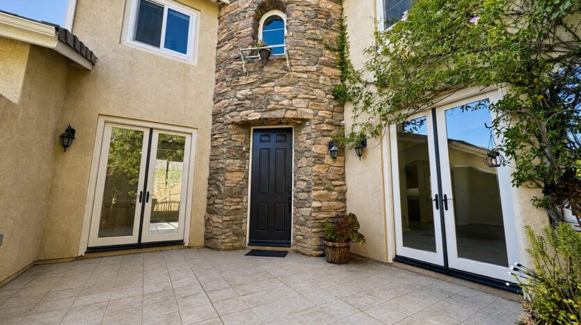 31880 Corte San Pablo - Winchester - California - 5 bed, 3.5 bath rental property