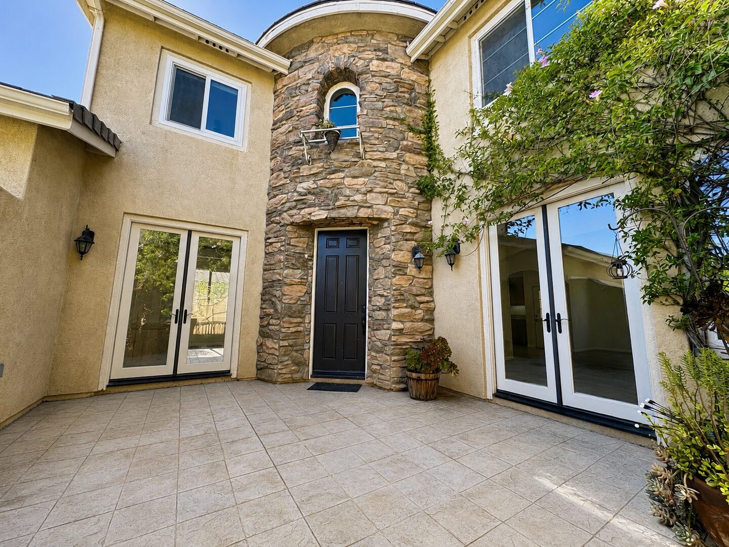 31880 Corte San Pablo - Winchester - California - 5 bed, 3.5 bath rental property