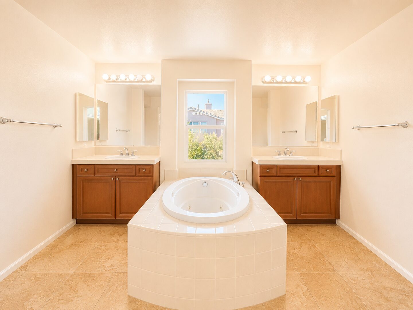 31880 Corte San Pablo - Winchester - California - 5 bed, 3.5 bath rental property