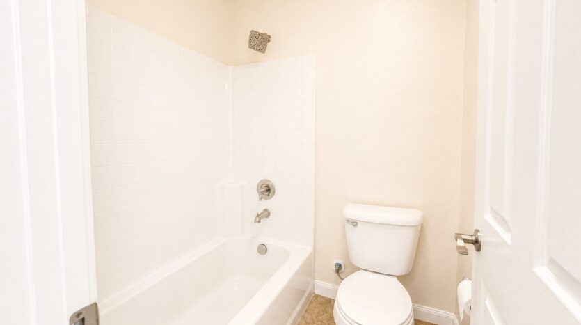 31880 Corte San Pablo - Winchester - California - 5 bed, 3.5 bath rental property