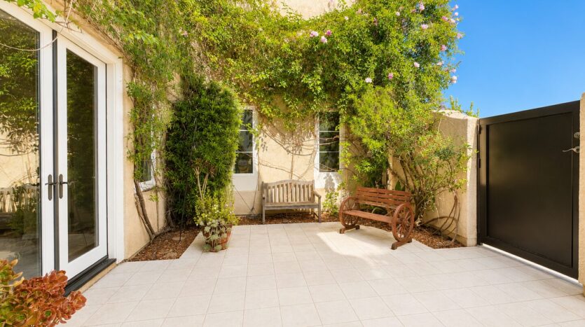 31880 Corte San Pablo - Winchester - California - 5 bed, 3.5 bath rental property