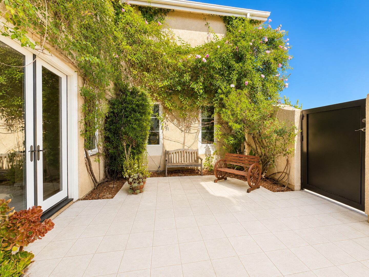 31880 Corte San Pablo - Winchester - California - 5 bed, 3.5 bath rental property