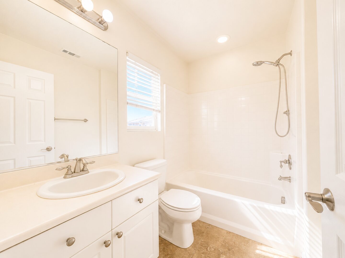31880 Corte San Pablo - Winchester - California - 5 bed, 3.5 bath rental property