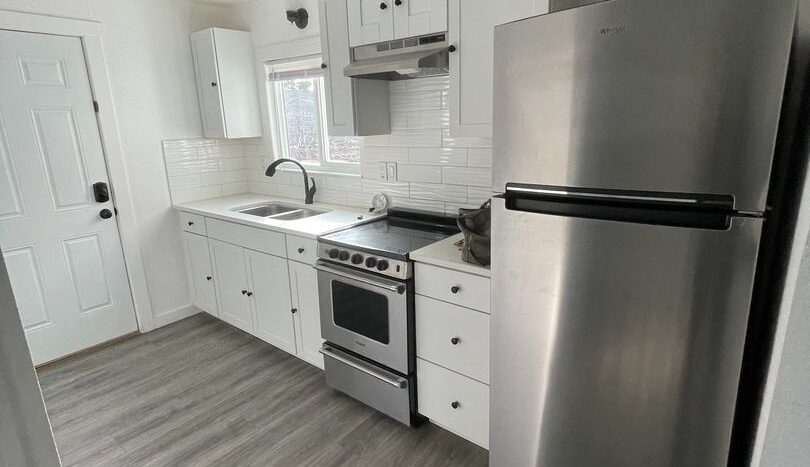 327 N. 4th St. - #8 - Mount Vernon - Washington - 1 bath rental property
