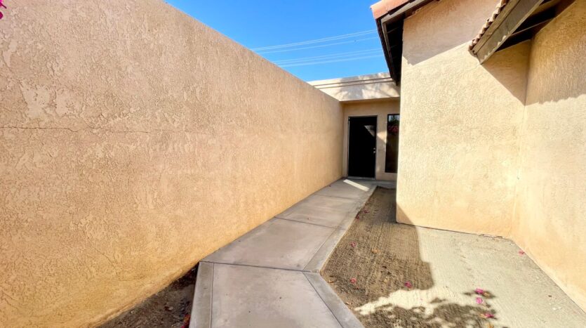 33387 Shifting Sands Trail  - Cathedral City - California - 2 bed, 2 bath rental property