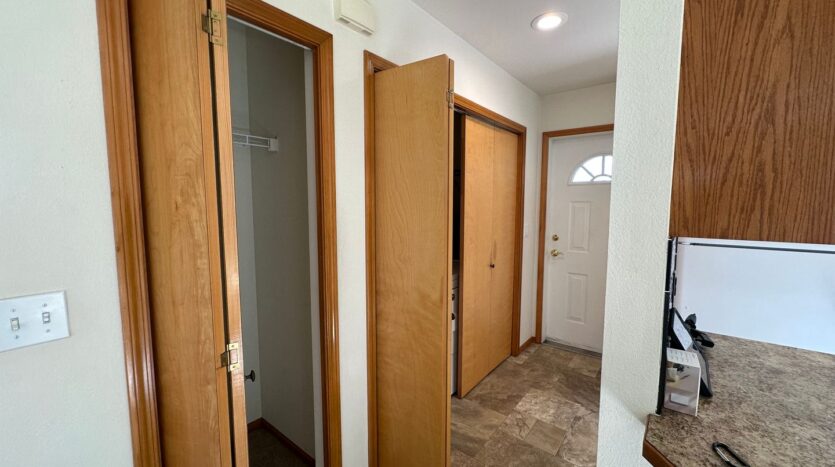 3340 Southbend Pl  - Bellingham - Washington - 2 bed, 1 bath rental property