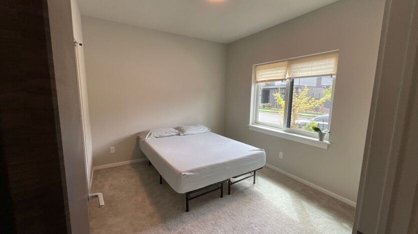 33472 Holly Ave SE - Black Diamond - Washington - 4 bed, 3 bath rental property