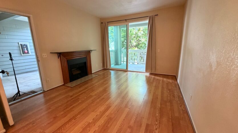 3395 Pinewood Terrace APT 202 - Fremont - California - 1 bed, 1 bath rental property