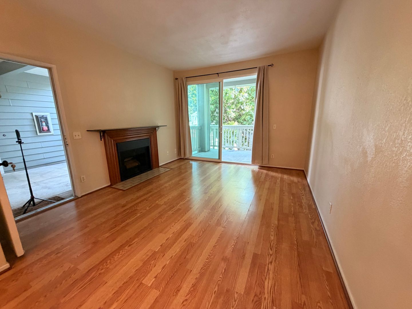 3395 Pinewood Terrace APT 202 - Fremont - California - 1 bed, 1 bath rental property