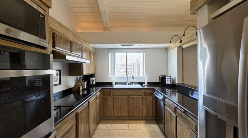 34983 Mission Hills Dr - Rancho Mirage - California - 2 bed, 2 bath rental property