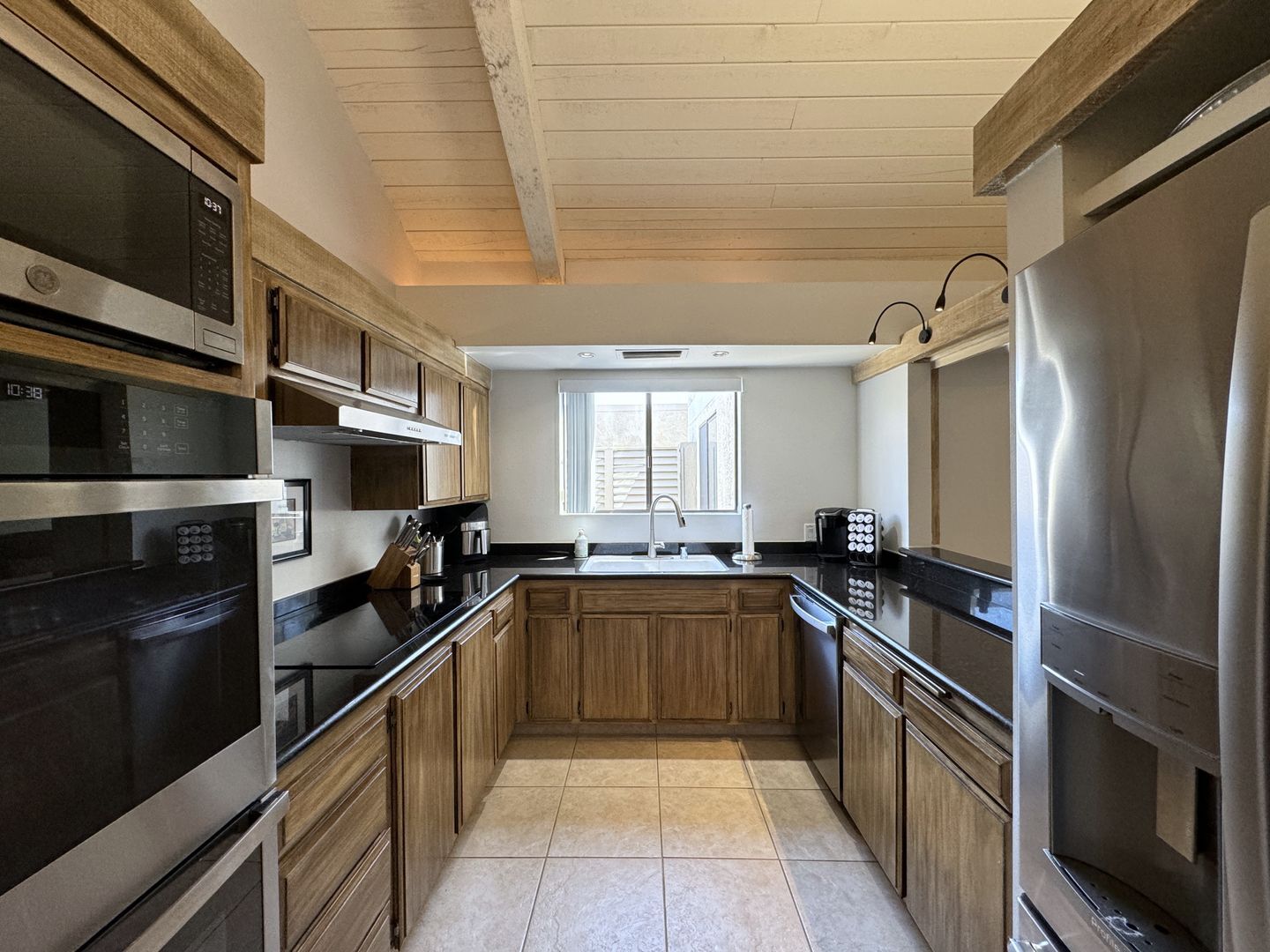 34983 Mission Hills Dr - Rancho Mirage - California - 2 bed, 2 bath rental property
