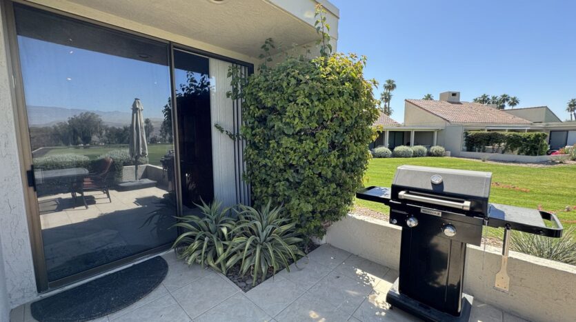 34983 Mission Hills Dr - Rancho Mirage - California - 2 bed, 2 bath rental property