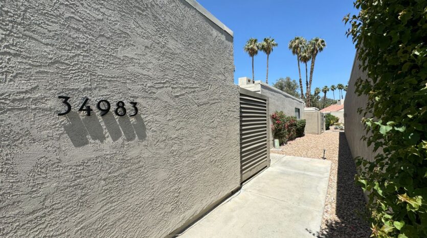 34983 Mission Hills Dr - Rancho Mirage - California - 2 bed, 2 bath rental property