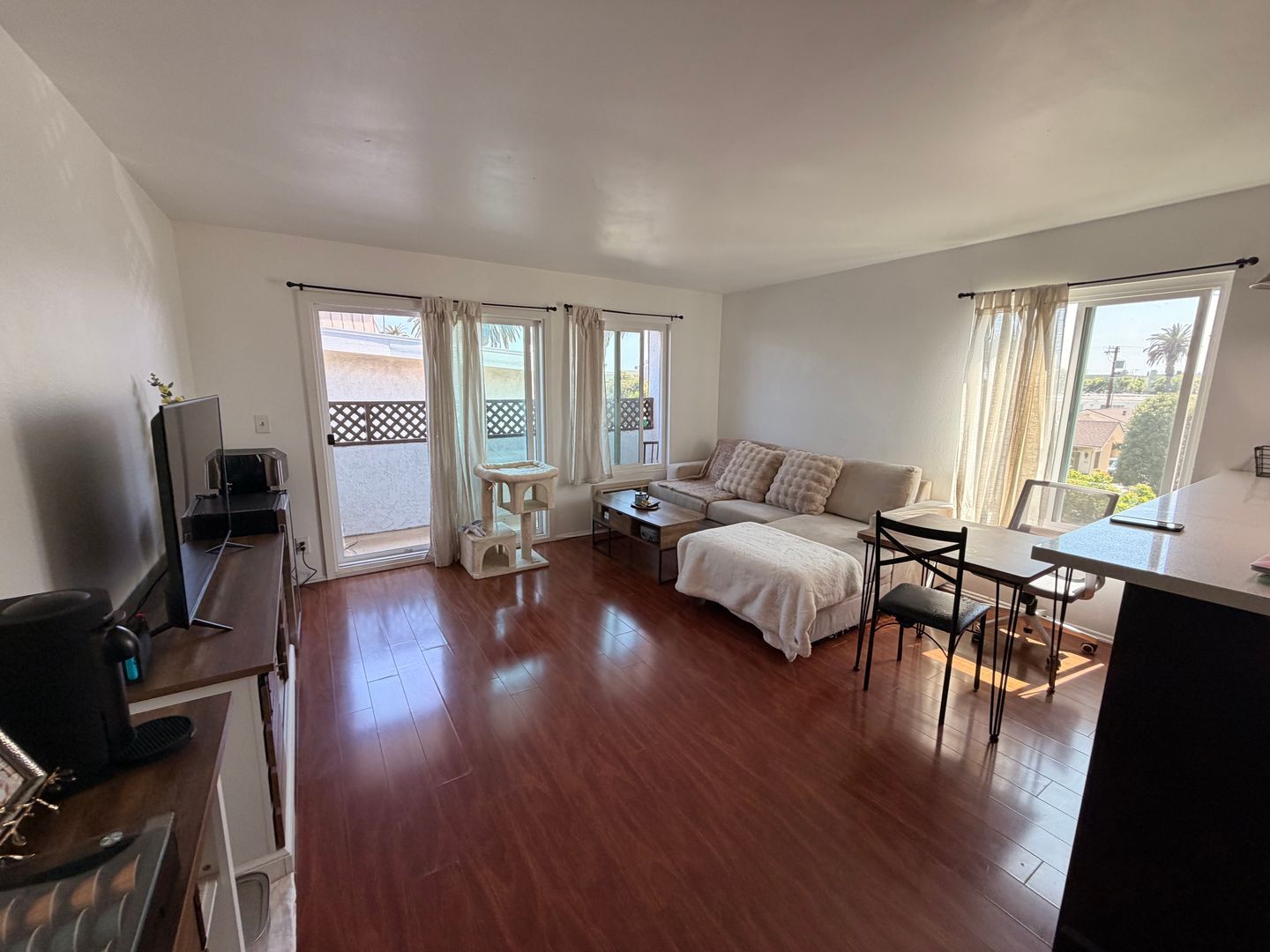 3624 Westwood Blvd #200 - Los Angeles - California - 2 bed, 2 bath rental property