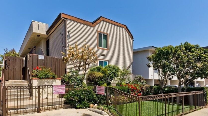 3624 Westwood Blvd #200 - Los Angeles - California - 2 bed, 2 bath rental property