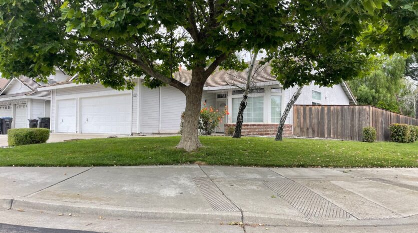 3712 McDougald Blvd - Stockton - California - 3 bed, 2 bath rental property