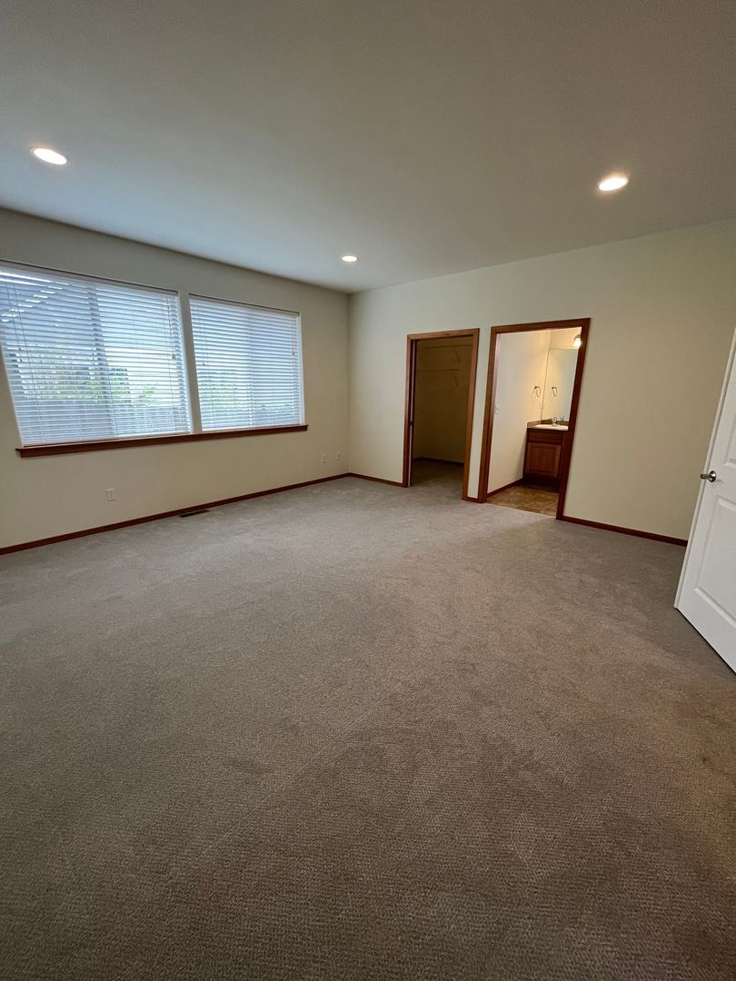 3724 Bristol St. - Bellingham - Washington - 3 bed, 2 bath rental property