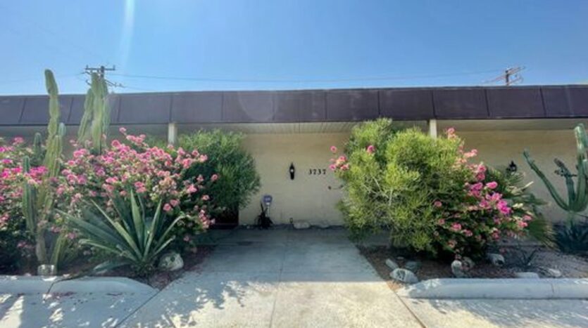 3737 East Calle De Carlos  - Unit 3 - Palm Springs - California - 1 bath rental property